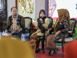 Rakerda Dekranasda Jateng, Atikoh Beberkan Tips Tarik Minat Generasi Muda untuk Membatik