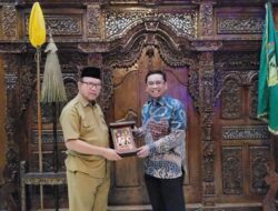 Giliran Ketua DPRD Kota Bandung Melihat Pengelolaan Sampah Di Banyumas