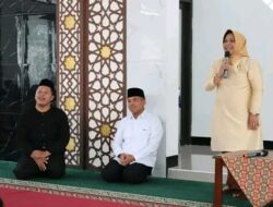 Lina S.Pd M.T Kepala SMAN 1 Padalarang Bandung Barat Kandidat Employee Of The Month 2023