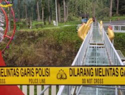 Pj Bupati Banyumas Tinjau Jembatan Kaca The Geong, Minta Wisata Serupa Lakukan Pemeriksaan