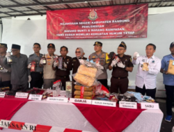 Pemusnahan Barang Bukti (BB) TPU & TPK di Kejari Kabupaten Bandung