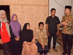Baznas Bersama PLN ULP Gombong Bedah Rumah Warga Tambak Banyumas
