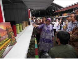 Mensos Risma Resmikan Gerai PENA Pertama di Lembang