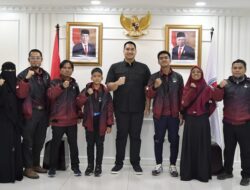 Menpora Dito Dukung Pengembangan Olahraga Panahan Berkuda di Indonesia