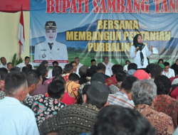 Perbaiki Pertanian Jangka Panjang, Dyah Hayuning Pratiwi, S.E, B.Econ, M.M Himbau Gunakan Pupuk Organik
