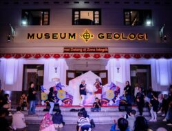 Rasakan Sensasi Menjelajah di Night At The Museum Geologi Bandung