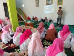 Universitas Amikom Purwokerto Berikan Pelatihan Kewirausahaan Sosial Bagi Perempuan di Sekolah Ibu Bahagia (SIBa) Sirampog Brebes