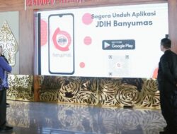 Permudah Akses Produk Hukum, Pj Bupati Iwanuddin Iskandar Luncurkan JDIH Banyumas Versi Mobile