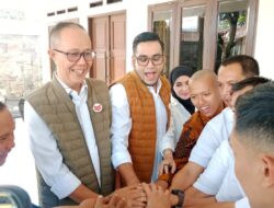 Paslon Walikota/Wakil Walikota Sukabumi, Ayep Zaki – Bobby Maulana Kunjungi Cagub Jabar, Dedi Mulyadi Di Kediamannya