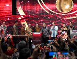 Optimisme Menkeu di Pembukaan Perdagangan BEI 2025