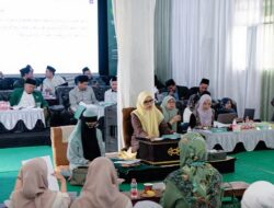 Berjabat Tangan Antara Laki-laki & Perempuan Non Mahram Haram Secara Mutlak