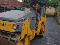 Dana Desa Cair, Desa Kebonjati Langsung Realisasikan Pengerasan Jalan Hotmik