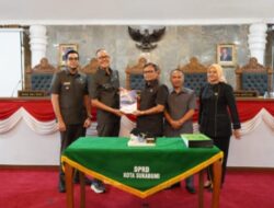 Wali Kota Sukabumi Sampaikan Dua Raperda Strategis Dalam Rapat Paripurna DPRD