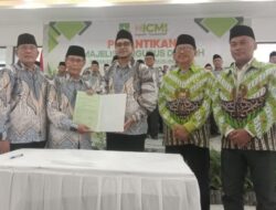 Ketua ICMI Jabar Lantik Pengurus ICMI Kota Sukabumi Periode 2025–2030