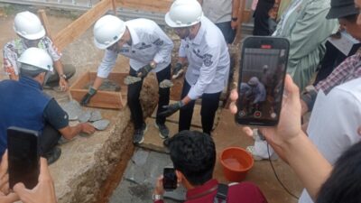 Peletakan Batu Pertama Pembangunan Gedung Dekranasda Oleh Walikota Sukabumi