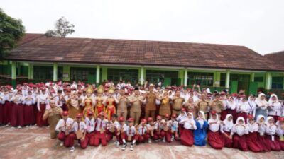 Wali Kota Sukabumi Buka MPLS Tingkat SMP se-Kota Sukabumi