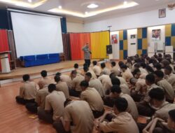 SMAN 2 Cimahi Perkuat Sinergi Sekolah dan Aparat untuk Cegah Kenakalan Remaja Lewat MPLS 2025