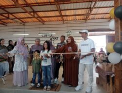 Opening Cafe “Ngopi di Kebon” Hadirkan Nuansa Sejuk