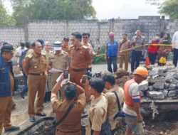 Jalan Amblas di Cipageran, Wali Kota Cimahi Tinjau Lokasi dan Pastikan Perbaikan Cepat Dilakukan