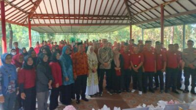 Wali Kota Sukabumi Buka Bimtek RT-RW Kelurahan Dayeuhluhur, Fokus Pada Penguatan Struktural Pemerintahan dan Kesejahteraan Warga