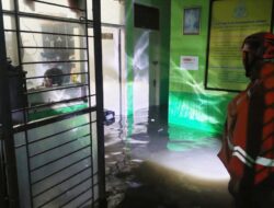 Bangunan Sekolah dan Puluhan Rumah di Cimahi Tergenang Banjir, Diduga Akibat Drainase Buruk