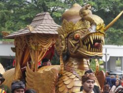 Kereta Naga Paksi dan Kuda Renggong Tampil di Kirab Budaya HUT ke-80 Jawa Barat