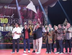 Festival Kenthongan Banyumas Sedot Puluhan Ribu Penonton, Bupati Sadewo : “Kenthongan Wujud Keguyuban dan Semangat Gotong Royong”