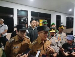 Wali Kota Sukabumi H. Ayep Zaki Temui Massa Aksi, Akan Evaluasi Perwal Tunjangan DPRD
