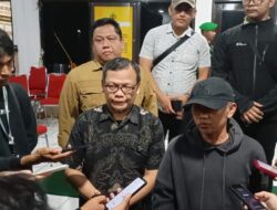 Wakil Ketua DPRD Kota Sukabumi Rojab Asy’ari Tanggapi Aksi Unjuk Rasa Ribuan Massa