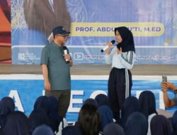 Kunjungi Sekolah di Cilacap, Menteri Abdul Mu’ti Ajak Siswa Terapkan 7 Kebiasaan Anak Indonesia Hebat