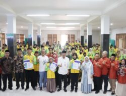 Bupati Banyumas Serahkan Penghargaan Kepada Atlet Peraih Medali Porsema NU XIII