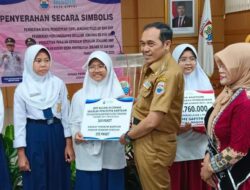 Anggaran Disinergikan! Pemkot Cimahi Gelontorkan Bantuan Pendidikan, Mulai dari Seragam hingga SPP Gratis
