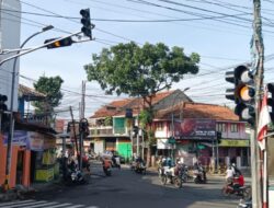 Solusi Atas Keluhan Bertahun-tahun, Pemkot Cimahi Resmi Pasang APILL di Simpang Kolmas