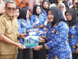 Pemkab Jeneponto Serahkan 6.139 SK PPPK Paruh Waktu, Bupati Tekankan Disiplin dan Integritas ASN