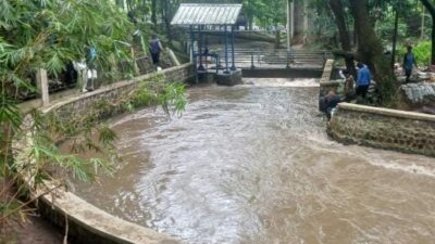 DPKP Cimahi Bergerak Cepat Normalisasi Sungai Usai Banjir