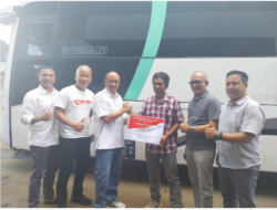 Pemkab Banyumas Hibahkan Bus Operasional untuk Laskar Bawor “Persibas”