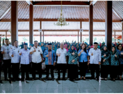 Berdayakan UMKM Lokal, Bupati Banyumas Bekali Keamanan Pangan MBG