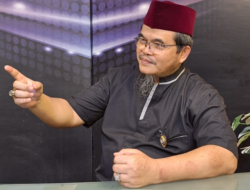 TRADISI ISLAM DI NUSANTARA: ANTARA HIKMAH DAN DISTORSI  Ngapati dan Mitoni di Persimpangan Iman, Budaya, dan Imajinasi Kolektif