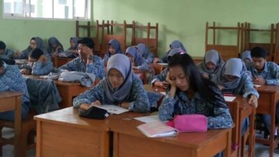 Wacana Sekolah Daring Batal, KBM Tatap Muka di Cimahi Dipastikan Tetap Berjalan Normal
