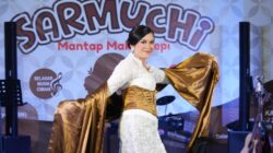Wali Kota Cimahi Tegaskan Pemberdayaan Perempuan dalam Pembukaan Fashion Show Hari Kartini 2026