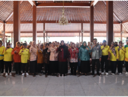 Wabup Lintarti Ungkapkan Lansia Aset dan Sumber Inspirasi