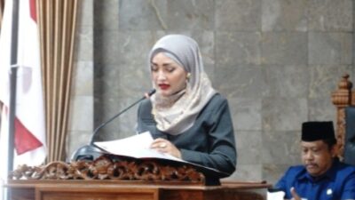Fraksi PDI Perjuangan Soroti Target PAD dan Penyertaan Modal BPR dalam Rapat Paripurna DPRD Kota Sukabumi