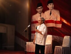 Yudi Latif: Demokrasi Indonesia Harus Bergerak ke Keadilan Ekonomi, Bukan Sekadar Demokrasi Politik