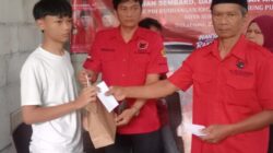 Peringati Bulan Bung Karno, PAC PDI Perjuangan Gunung Puyuh Bagikan Sembako dan Santuni Anak Yatim