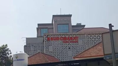 Keluhan Bertahun-tahun Warga RW 04 Cibabat Akhirnya Direspons, Wakil Wali Kota Vinahi Minta Penataan RSUD dan Drainase Dibenahi