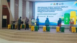 Cimahi Terima 150 Set Tempat Sampah Terpilah, Adhitia Tekankan Disiplin Warga dari Rumah